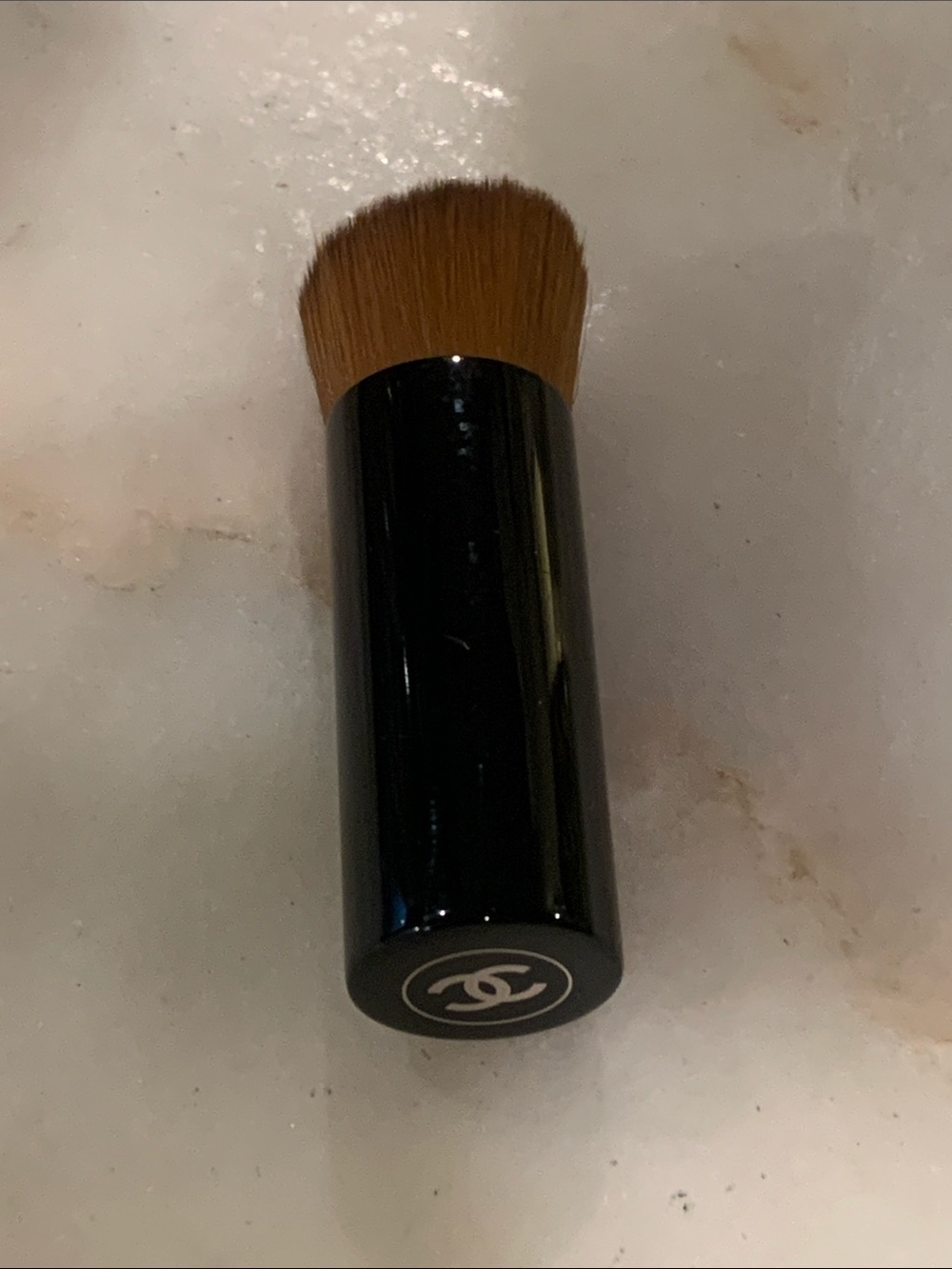CHANEL mini foundation brush